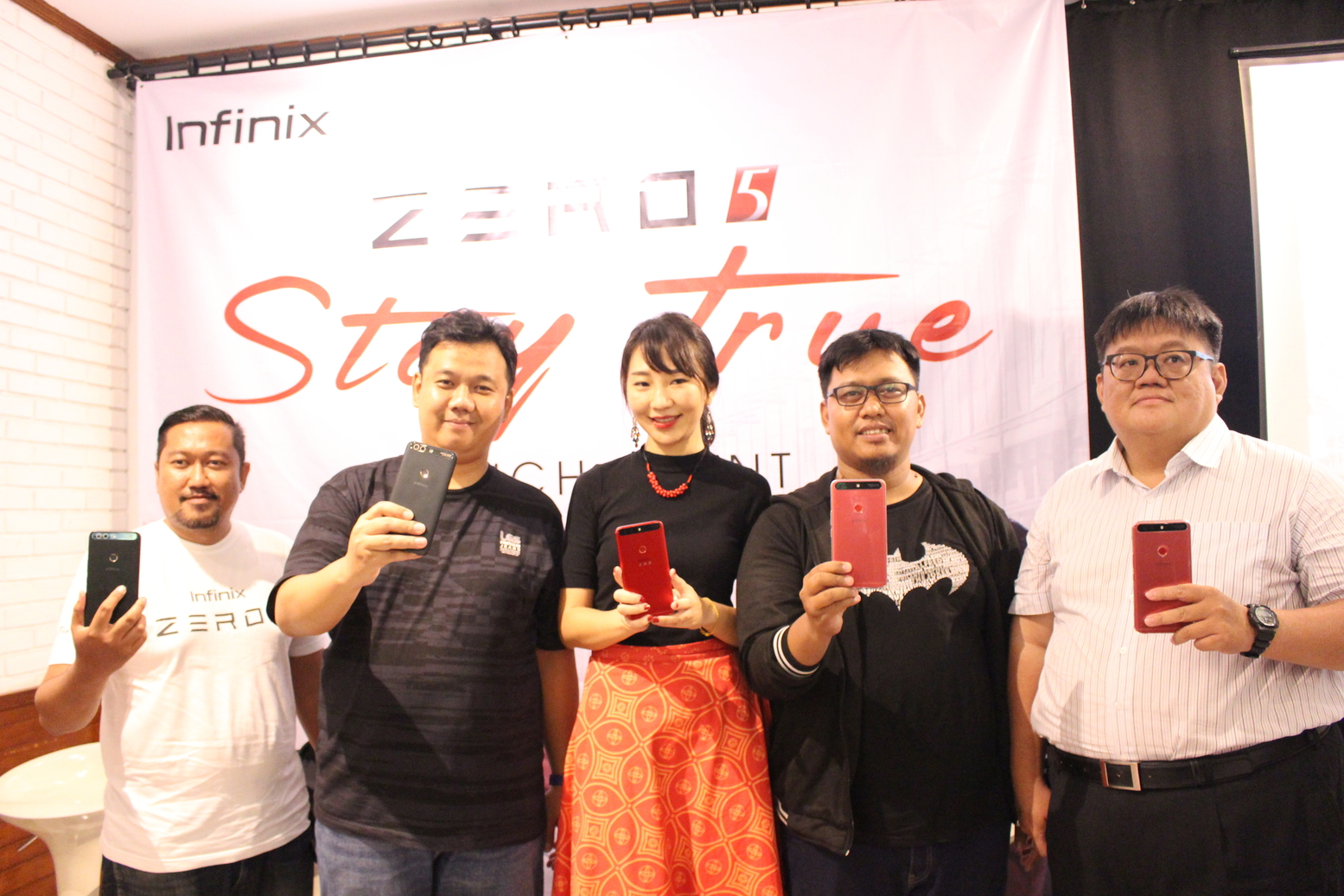 Resmi Rilis di Indonesia, Infinix Zero 5 Menawarkan Smartphone Kaya Fitur dengan Kamera Belakang Ganda dan Optical Zoom