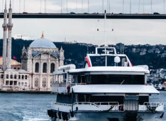 Tips Abadikan Momen Liburan dengan Galaxy S24 FE