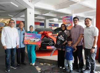 Telkomsel Serahkan Hadiah Utama Undian Poin Akhir Tahun 2025 kepada Pelanggan di Medan