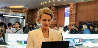 ASUS ExpertBook Ultra Hadir dengan Layar 3K OLED dan Performa Stabil 50W