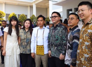 Dihadiri Wapres Gibran, Infinix Serahkan XPAD EDGE untuk Siswa Sekolah GenIUS