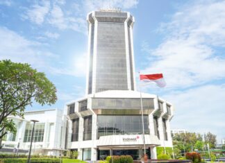 Indosat Perpanjang Masa Jabatan Vikram Sinha